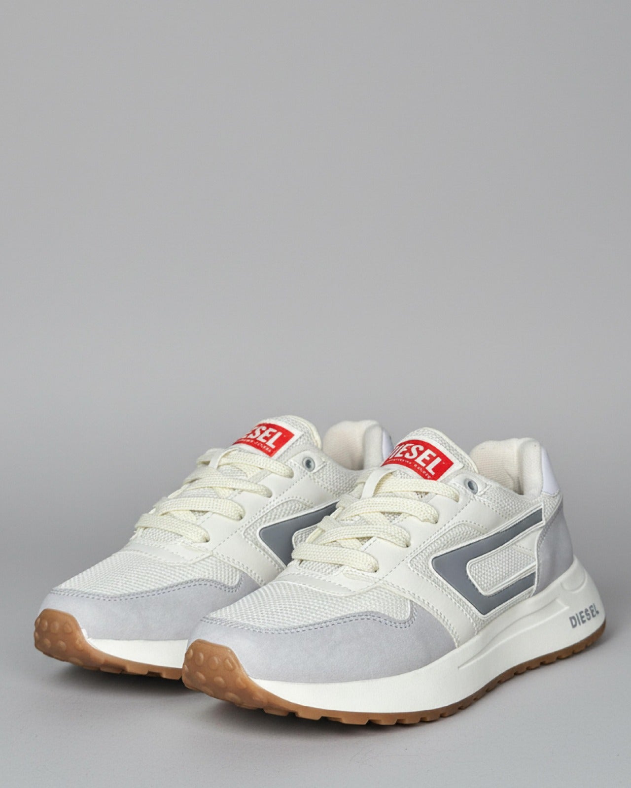 DIESEL NOVA BLANCO - GRIS