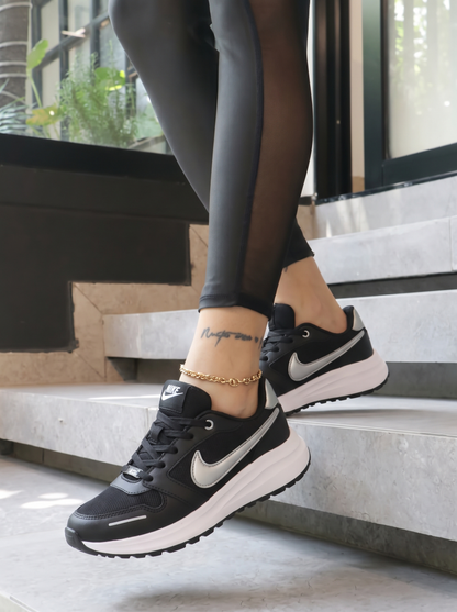 Nike Dama Negro - Plata